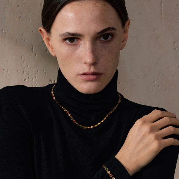 Lumière -  White Round Bezel Necklace